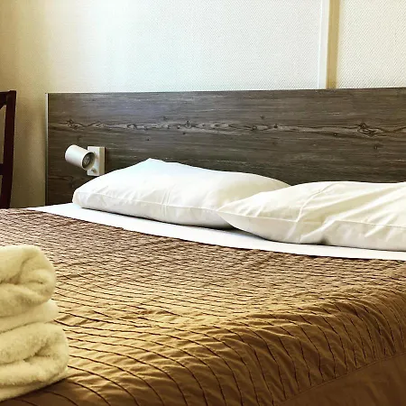 Le Midi Clermont-cournon 2*