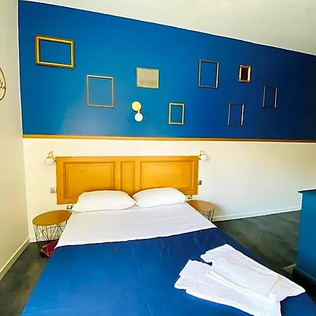 Le Midi Clermont-cournon Hotell 2*