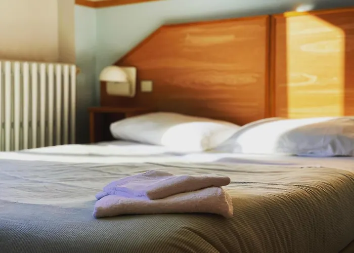 Le Midi Clermont-cournon Hotel 2*