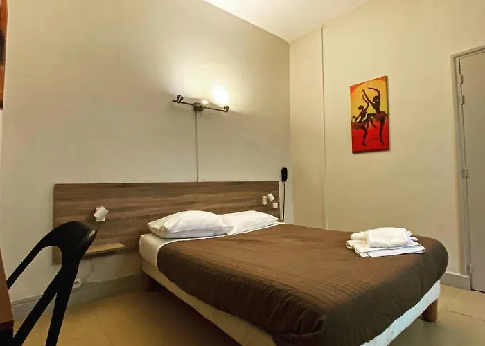 Hotel Le Midi Clermont-cournon