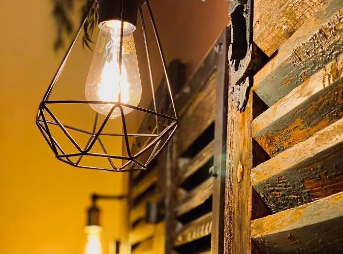 Hotel Le Midi Clermont-cournon 2*