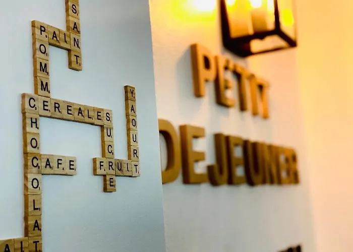 Hotel Le Midi Clermont-cournon 2*