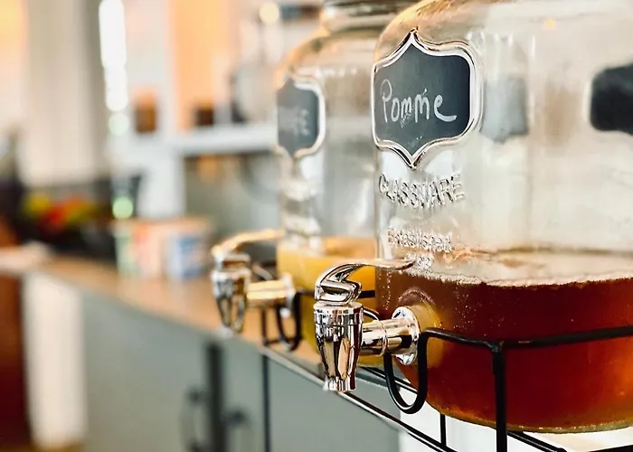 Le Midi Clermont-cournon Hotel 2*